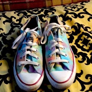 Cotton candy converse